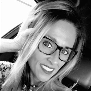 Meet your Posher, Candace